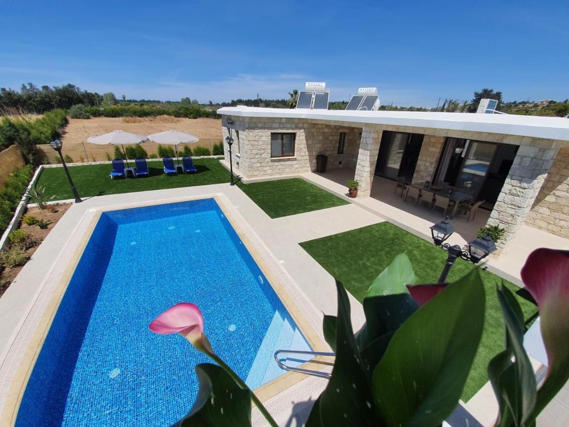 Villa Yermanina Geroskipou ภายนอก รูปภาพ